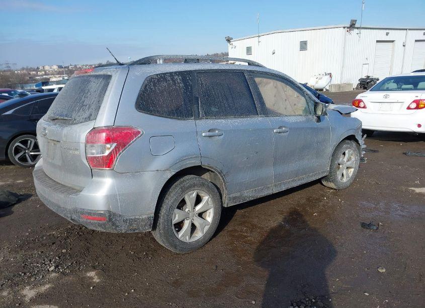 Photo 4 of 2014 Subaru Forester 2.5I PREMIUM (VIN JF2SJAEC0EH507893)