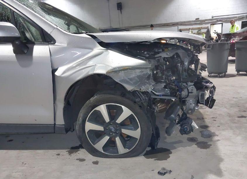 Photo 6 of 2017 Subaru Forester 2.5I PREMIUM (VIN JF2SJAEC0HH454908)