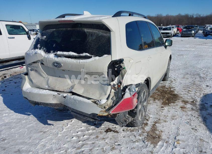 Photo 4 of 2017 Subaru Forester 2.5I PREMIUM (VIN JF2SJAEC0HH493711)