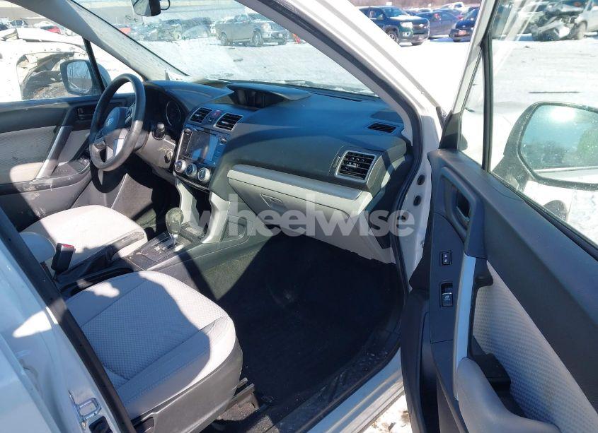 Photo 5 of 2017 Subaru Forester 2.5I PREMIUM (VIN JF2SJAEC0HH493711)