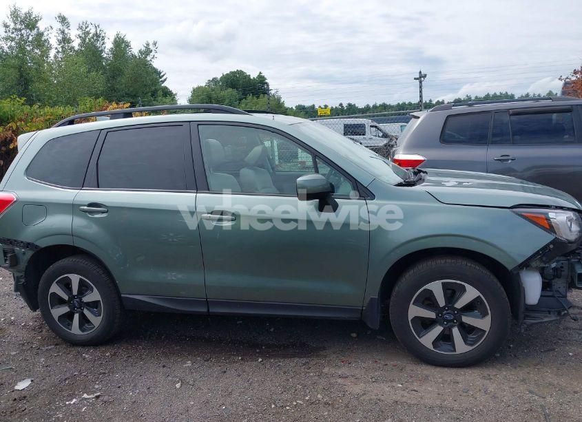 Photo 13 of 2018 Subaru Forester 2.5I PREMIUM (VIN JF2SJAEC0JG614197)