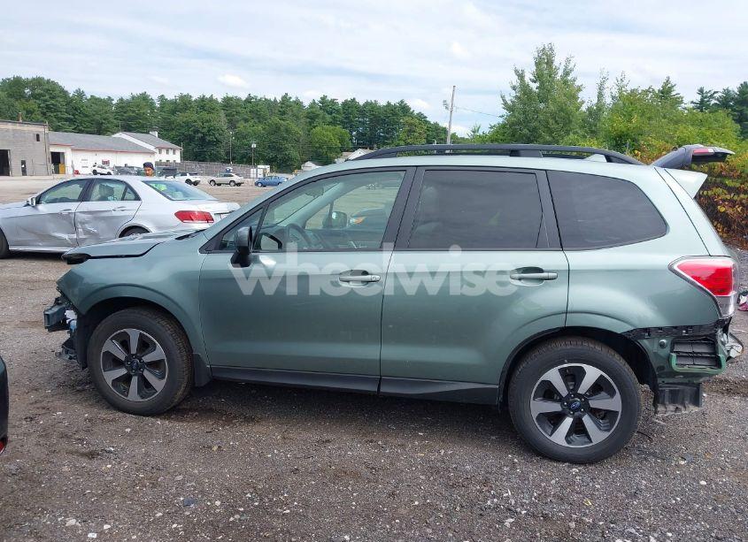 Photo 14 of 2018 Subaru Forester 2.5I PREMIUM (VIN JF2SJAEC0JG614197)