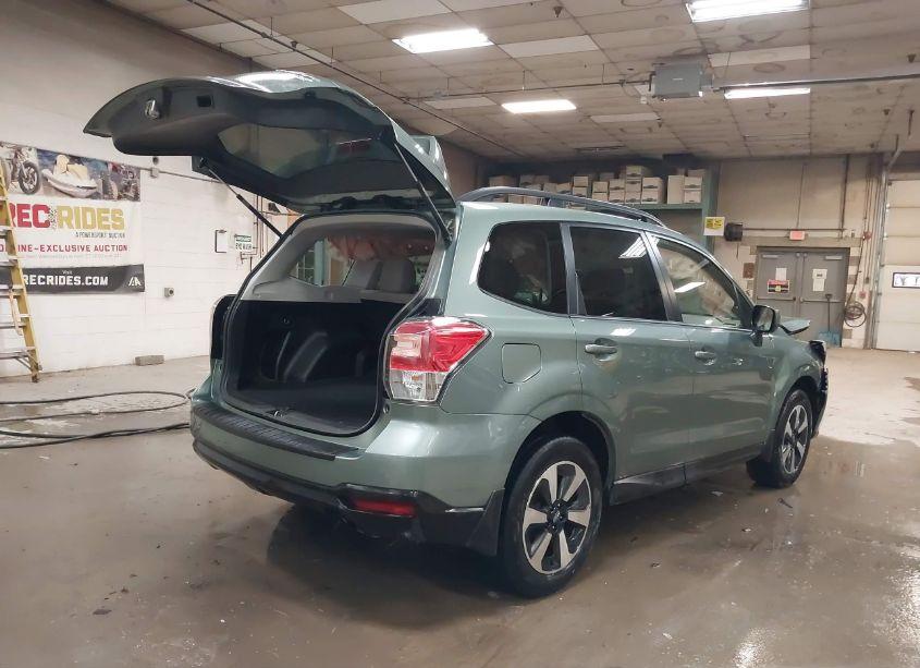 Photo 4 of 2018 Subaru Forester 2.5I PREMIUM (VIN JF2SJAEC0JH410042)