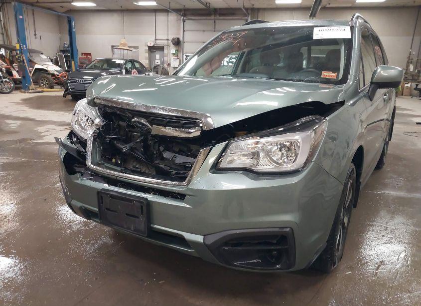 Photo 6 of 2018 Subaru Forester 2.5I PREMIUM (VIN JF2SJAEC0JH410042)