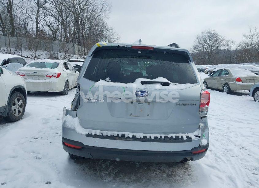 Photo 17 of 2018 Subaru Forester 2.5I PREMIUM (VIN JF2SJAEC0JH537583)