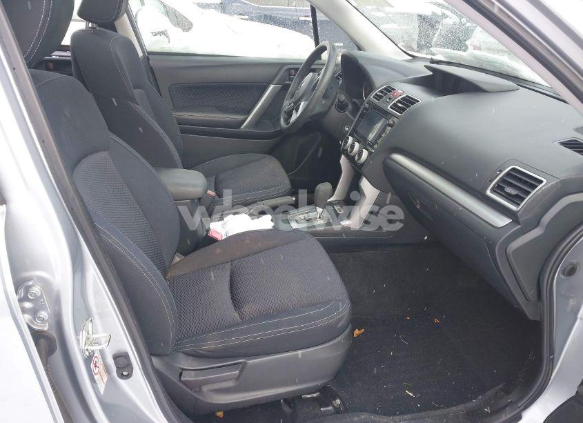 Photo 5 of 2018 Subaru Forester 2.5I PREMIUM (VIN JF2SJAEC0JH537583)