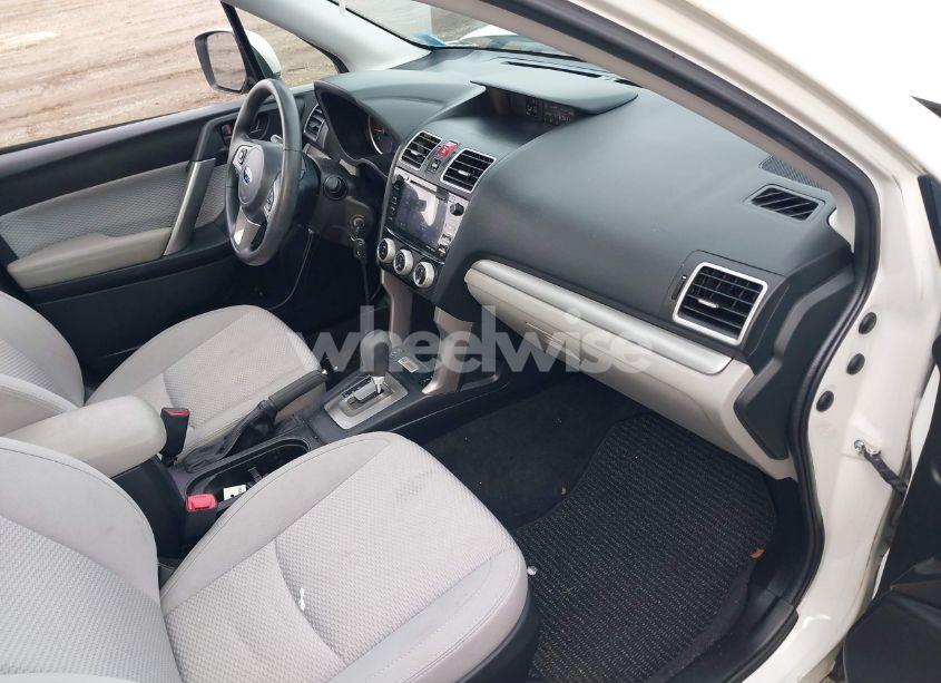 Photo 5 of 2018 Subaru Forester 2.5I PREMIUM (VIN JF2SJAEC0JH605610)