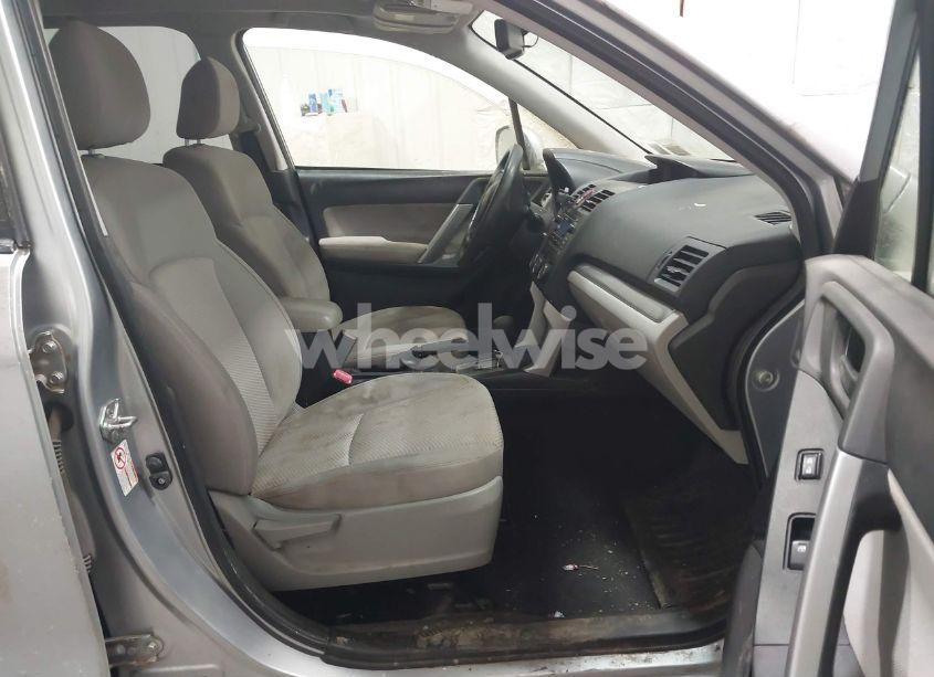 Photo 5 of 2014 Subaru Forester 2.5I PREMIUM (VIN JF2SJAEC1EH460681)