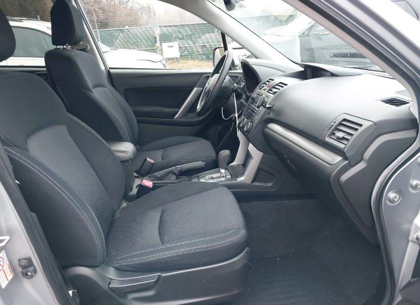 Photo 5 of 2014 Subaru Forester 2.5I PREMIUM (VIN JF2SJAEC1EH521799)