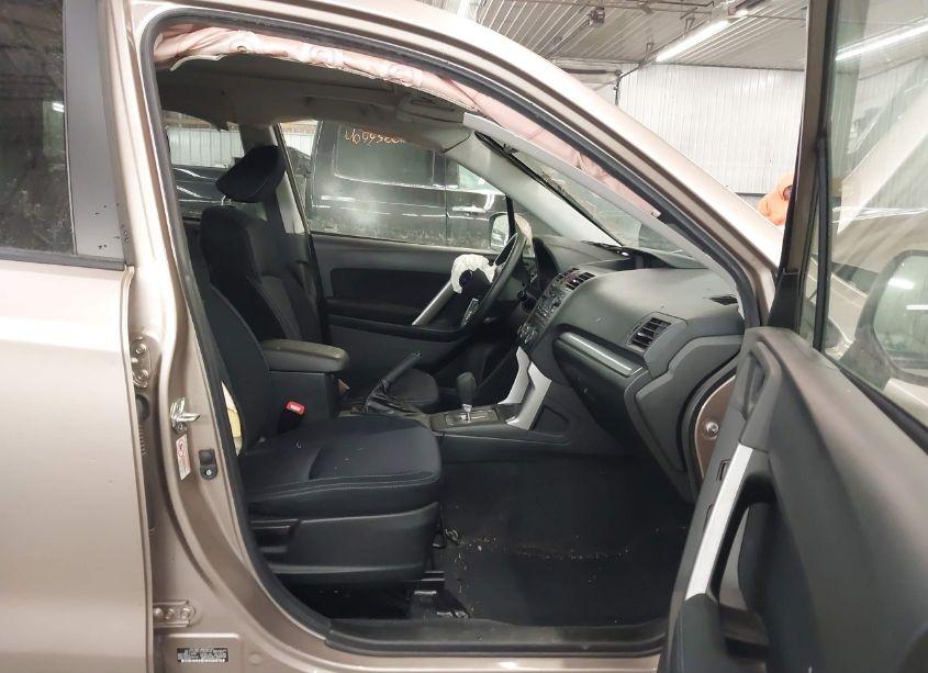 Photo 5 of 2014 Subaru Forester 2.5I PREMIUM (VIN JF2SJAEC1EH558576)