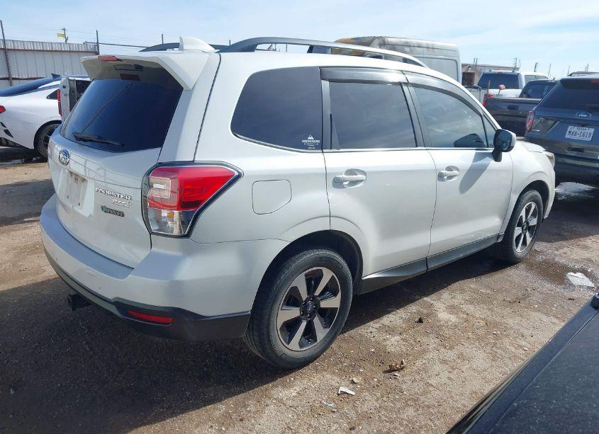 Photo 4 of 2017 Subaru Forester 2.5I PREMIUM (VIN JF2SJAEC1HH410464)