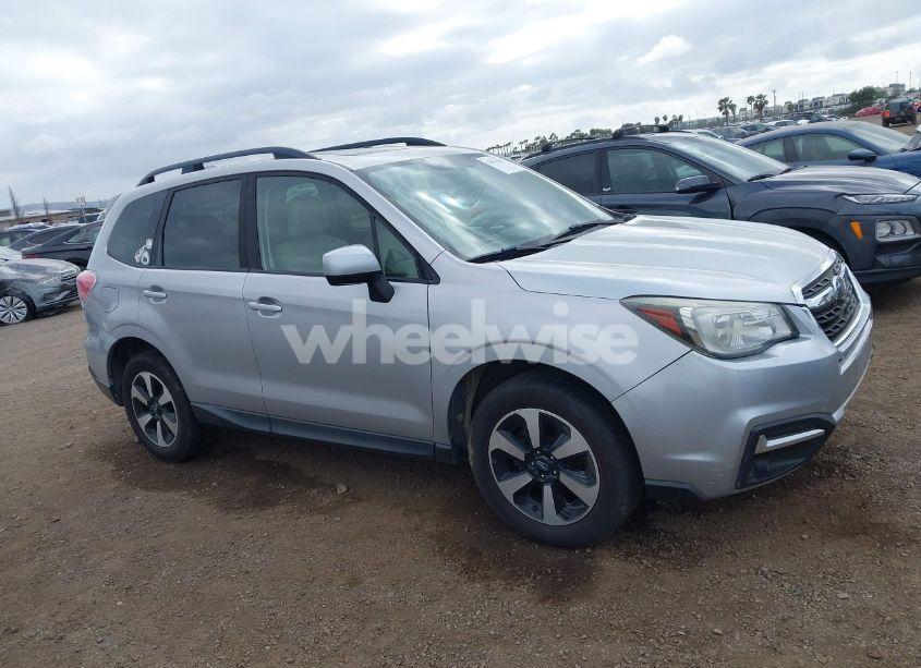 Photo 13 of 2017 Subaru Forester 2.5I PREMIUM (VIN JF2SJAEC1HH417897)
