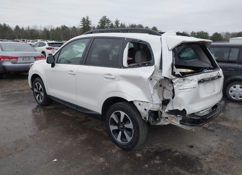 Photo 3 of 2017 Subaru Forester 2.5I PREMIUM (VIN JF2SJAEC1HH554922)