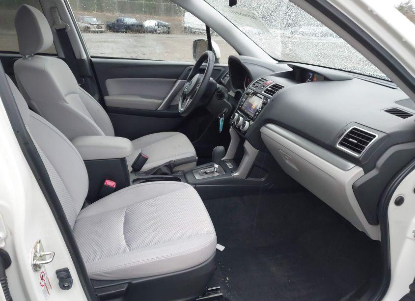Photo 5 of 2017 Subaru Forester 2.5I PREMIUM (VIN JF2SJAEC1HH554922)