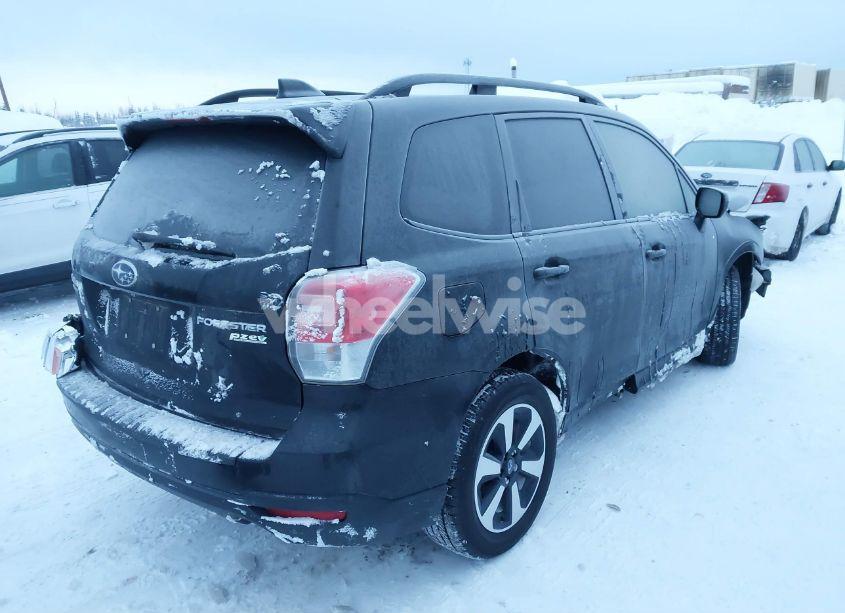 Photo 4 of 2017 Subaru Forester 2.5I PREMIUM (VIN JF2SJAEC1HH557660)