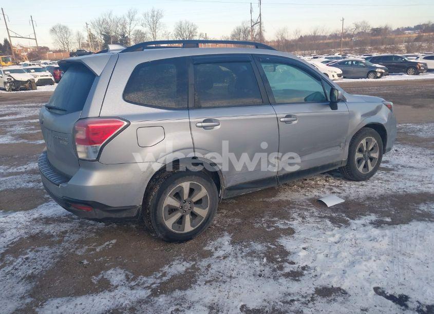 Photo 4 of 2017 Subaru Forester 2.5I PREMIUM (VIN JF2SJAEC1HH567914)