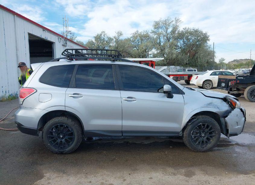 Photo 13 of 2017 Subaru Forester 2.5I PREMIUM (VIN JF2SJAEC1HH570473)
