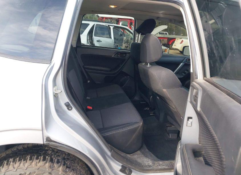 Photo 8 of 2017 Subaru Forester 2.5I PREMIUM (VIN JF2SJAEC1HH570473)