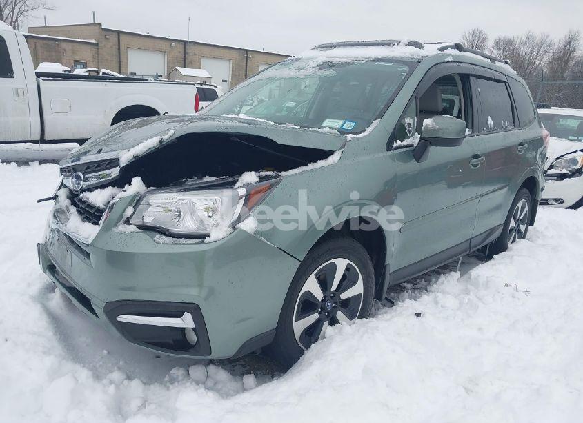 Photo 2 of 2018 Subaru Forester 2.5I PREMIUM (VIN JF2SJAEC1JG539686)