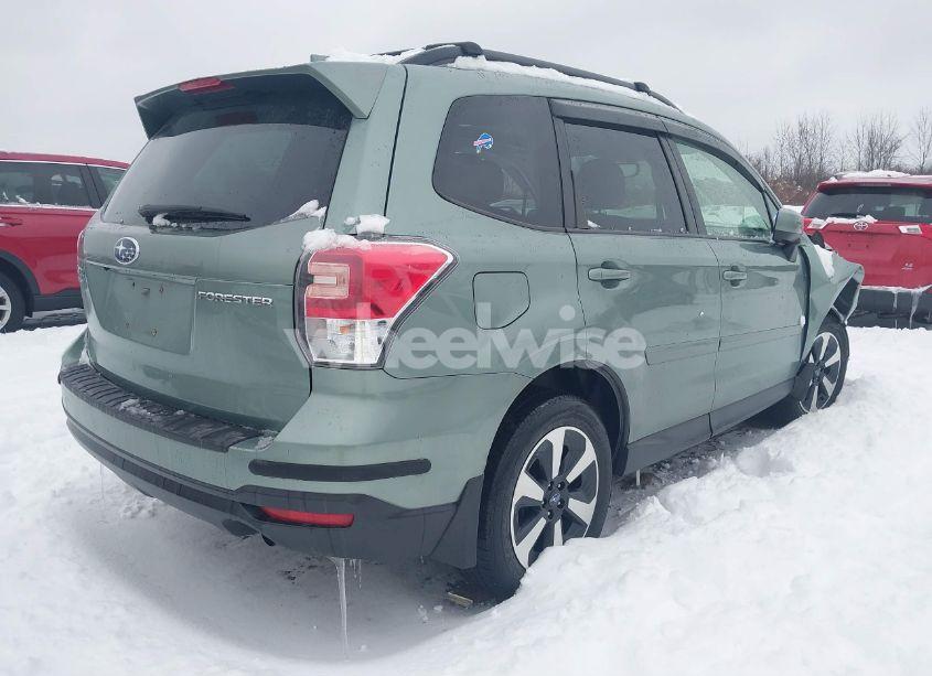 Photo 4 of 2018 Subaru Forester 2.5I PREMIUM (VIN JF2SJAEC1JG539686)