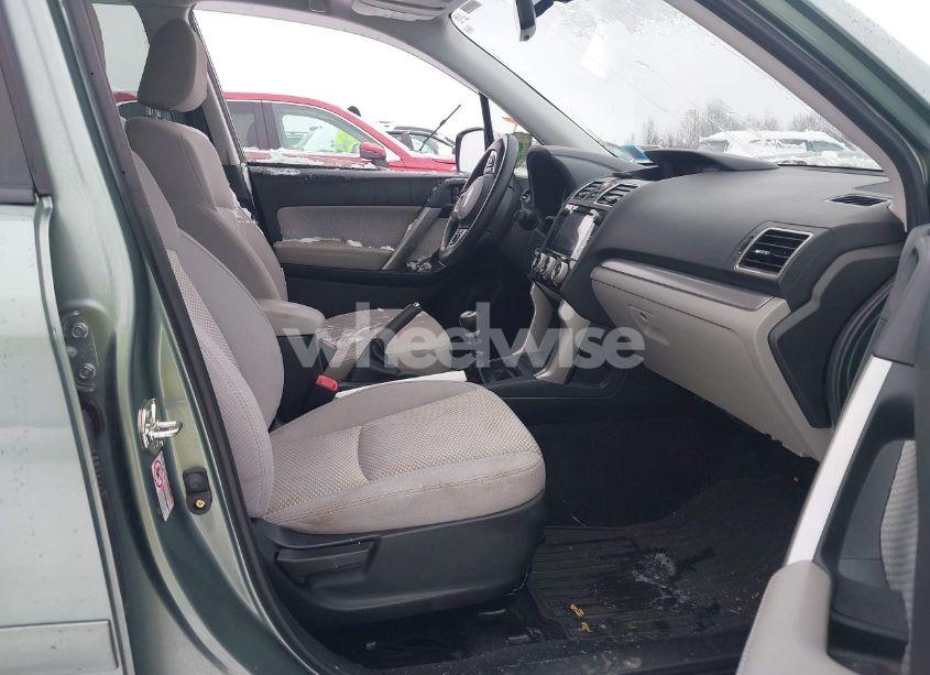 Photo 5 of 2018 Subaru Forester 2.5I PREMIUM (VIN JF2SJAEC1JG539686)