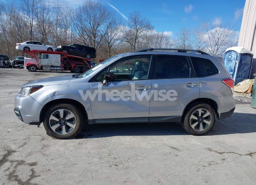 Photo 14 of 2018 Subaru Forester 2.5I PREMIUM (VIN JF2SJAEC1JH419431)