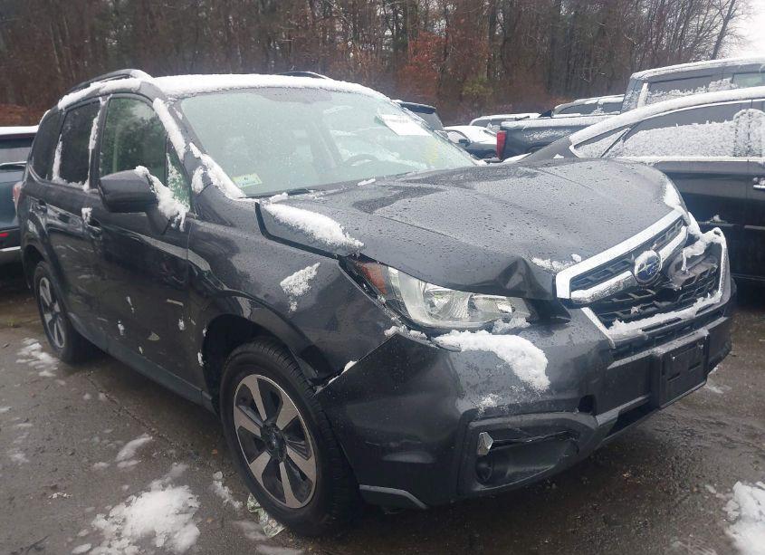 2018 Subaru Forester 2.5I PREMIUM (VIN JF2SJAEC1JH482402) main photo