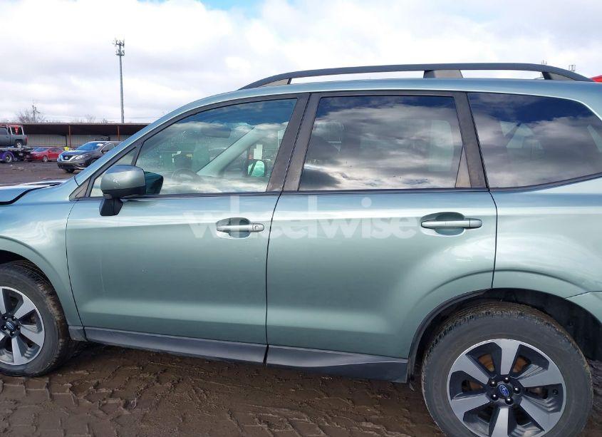 Photo 14 of 2018 Subaru Forester 2.5I PREMIUM (VIN JF2SJAEC1JH519318)