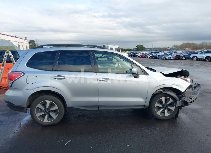 Photo 14 of 2017 Subaru Forester 2.5I PREMIUM (VIN JF2SJAEC2HH411963)