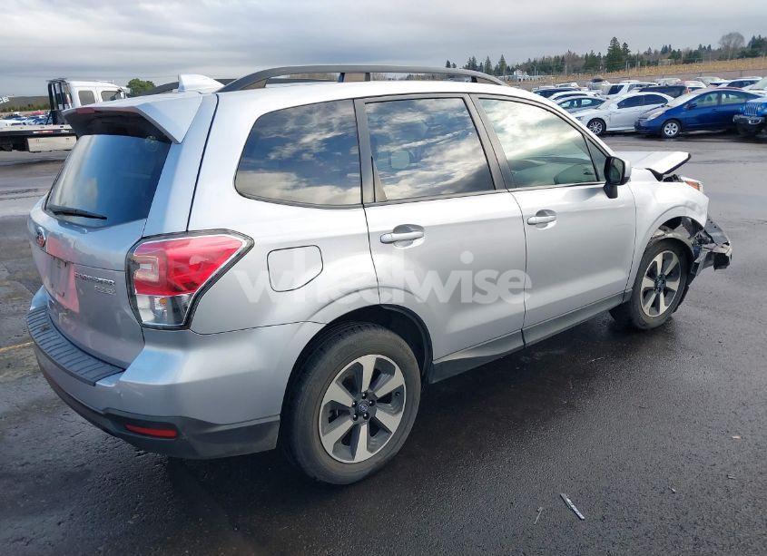 Photo 4 of 2017 Subaru Forester 2.5I PREMIUM (VIN JF2SJAEC2HH411963)