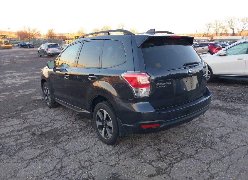 Photo 3 of 2017 Subaru Forester 2.5I PREMIUM (VIN JF2SJAEC2HH524215)