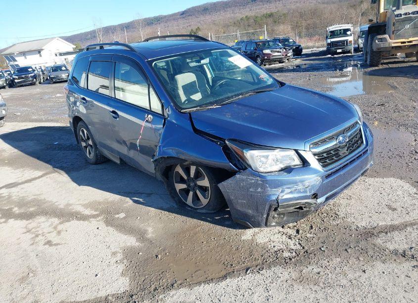 Photo 6 of 2017 Subaru Forester 2.5I PREMIUM (VIN JF2SJAEC2HH568439)