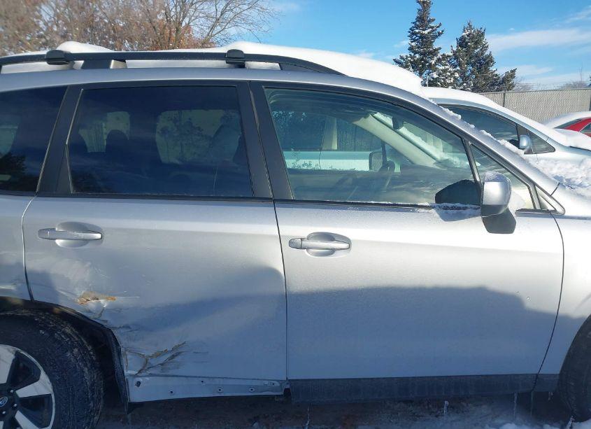 Photo 13 of 2018 Subaru Forester 2.5I PREMIUM (VIN JF2SJAEC2JH596781)