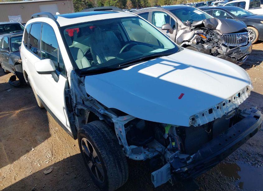 2018 Subaru Forester 2.5I PREMIUM (VIN JF2SJAEC3JH423125) main photo