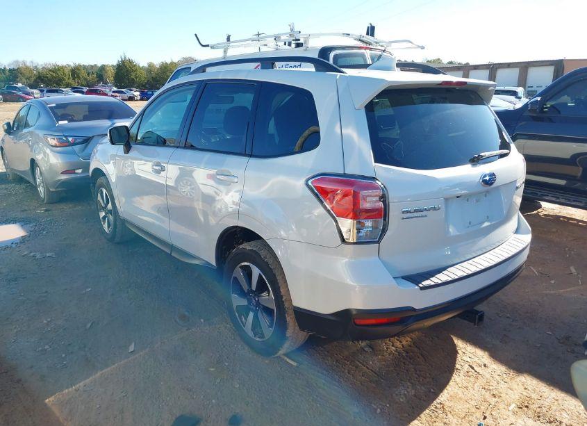 Photo 3 of 2018 Subaru Forester 2.5I PREMIUM (VIN JF2SJAEC3JH423125)