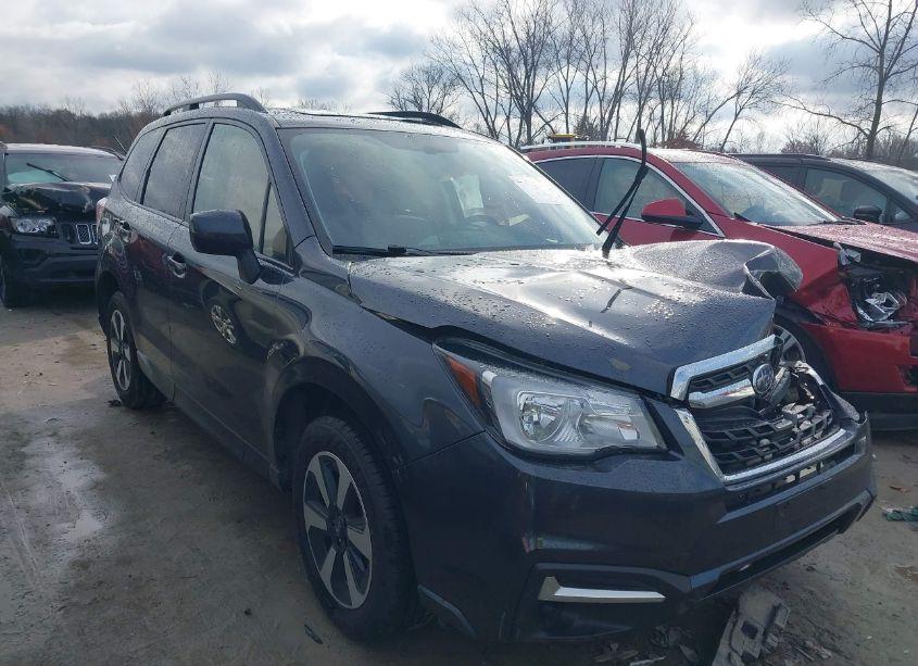 2018 Subaru Forester 2.5I PREMIUM (VIN JF2SJAEC3JH571257) main photo