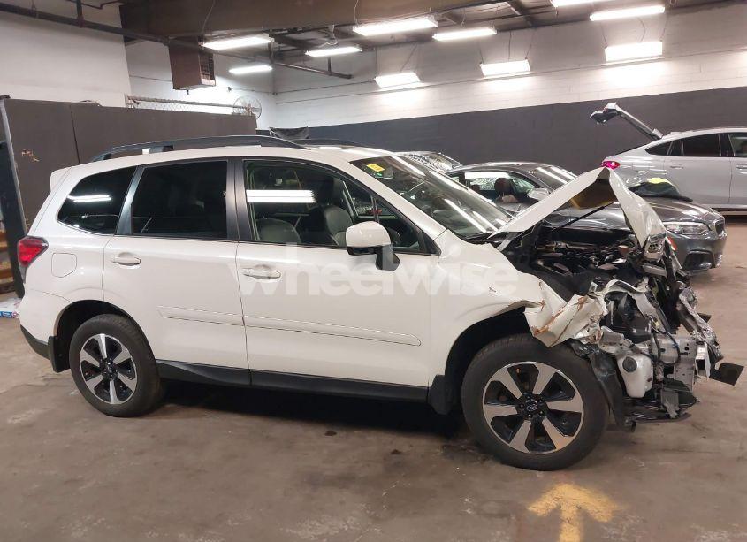 Photo 13 of 2018 Subaru Forester 2.5I PREMIUM (VIN JF2SJAEC3JH601230)