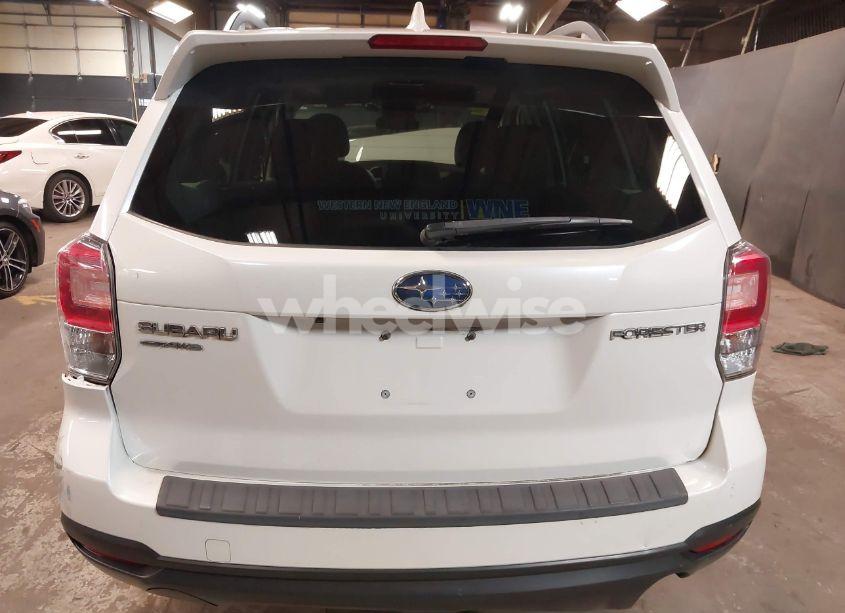 Photo 16 of 2018 Subaru Forester 2.5I PREMIUM (VIN JF2SJAEC3JH601230)