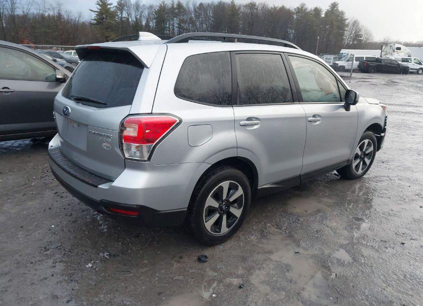 Photo 4 of 2017 Subaru Forester 2.5I PREMIUM (VIN JF2SJAEC4HH453969)