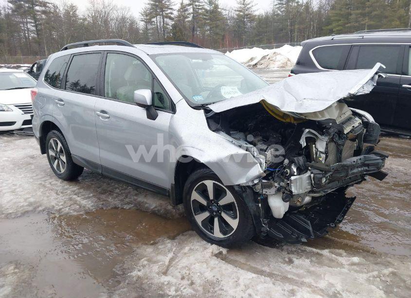 2017 Subaru Forester 2.5I PREMIUM (VIN JF2SJAEC4HH489208) main photo