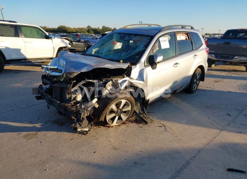 Photo 2 of 2017 Subaru Forester 2.5I PREMIUM (VIN JF2SJAEC4HH553943)