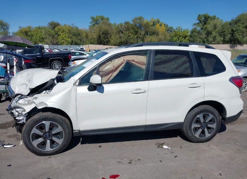 Photo 15 of 2018 Subaru Forester 2.5I PREMIUM (VIN JF2SJAEC4JH425031)