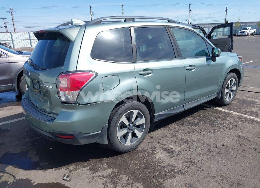 Photo 4 of 2018 Subaru Forester 2.5I PREMIUM (VIN JF2SJAEC4JH503386)