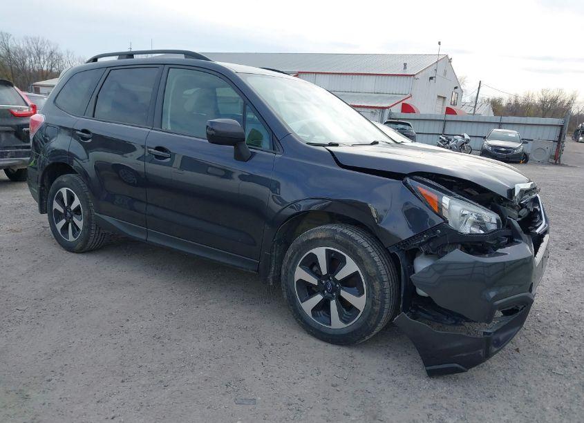 2018 Subaru Forester 2.5I PREMIUM (VIN JF2SJAEC4JH571090) main photo