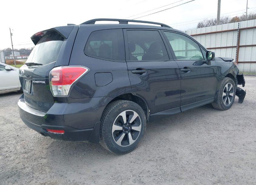 Photo 4 of 2018 Subaru Forester 2.5I PREMIUM (VIN JF2SJAEC4JH571090)