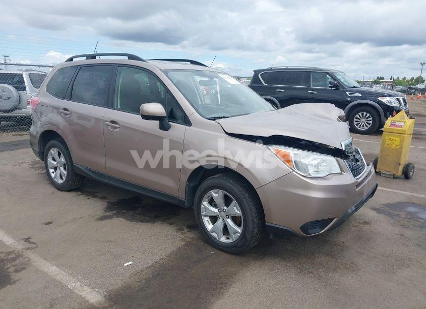 2014 Subaru Forester 2.5I PREMIUM (VIN JF2SJAEC5EH543465) main photo