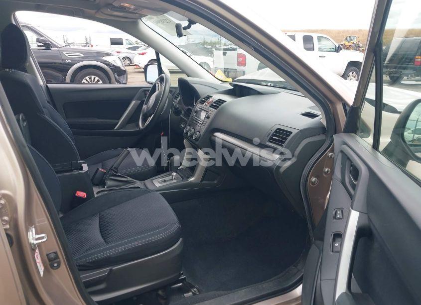 Photo 5 of 2014 Subaru Forester 2.5I PREMIUM (VIN JF2SJAEC5EH543465)