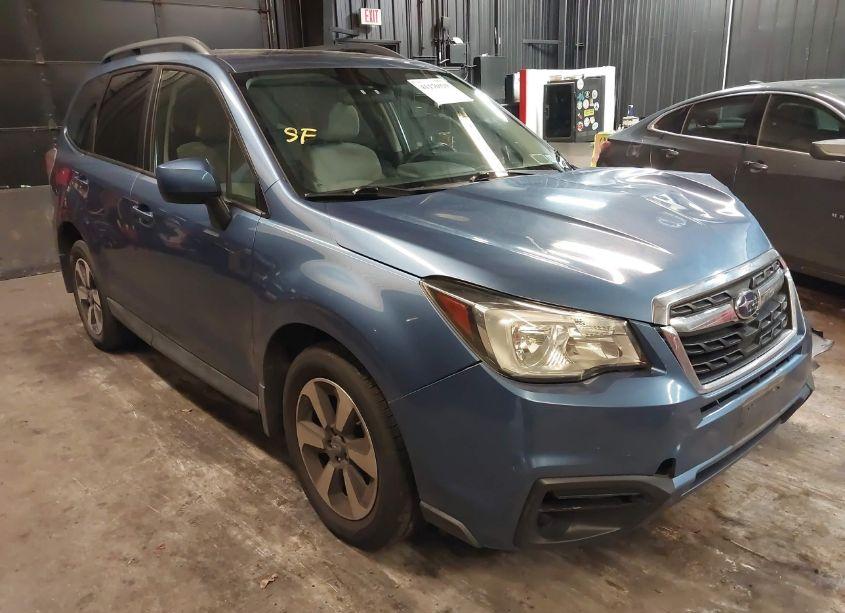 2017 Subaru Forester 2.5I PREMIUM (VIN JF2SJAEC5HH496572) main photo