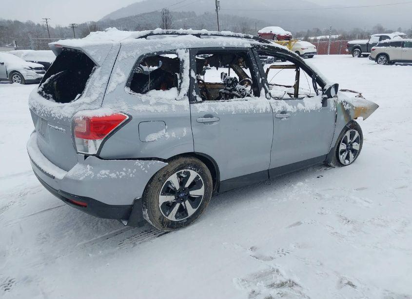 Photo 4 of 2018 Subaru Forester 2.5I PREMIUM (VIN JF2SJAEC5JH440542)