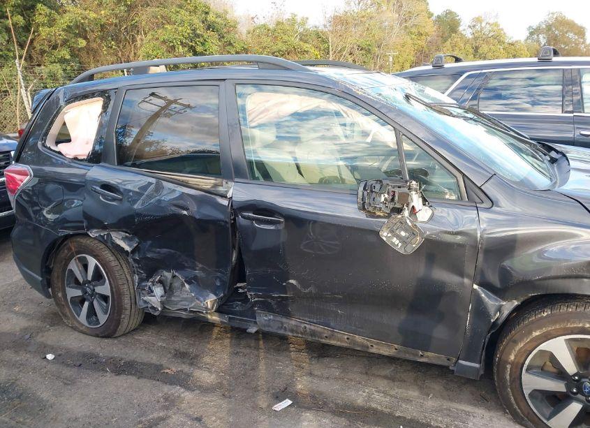 Photo 6 of 2018 Subaru Forester 2.5I PREMIUM (VIN JF2SJAEC5JH454473)